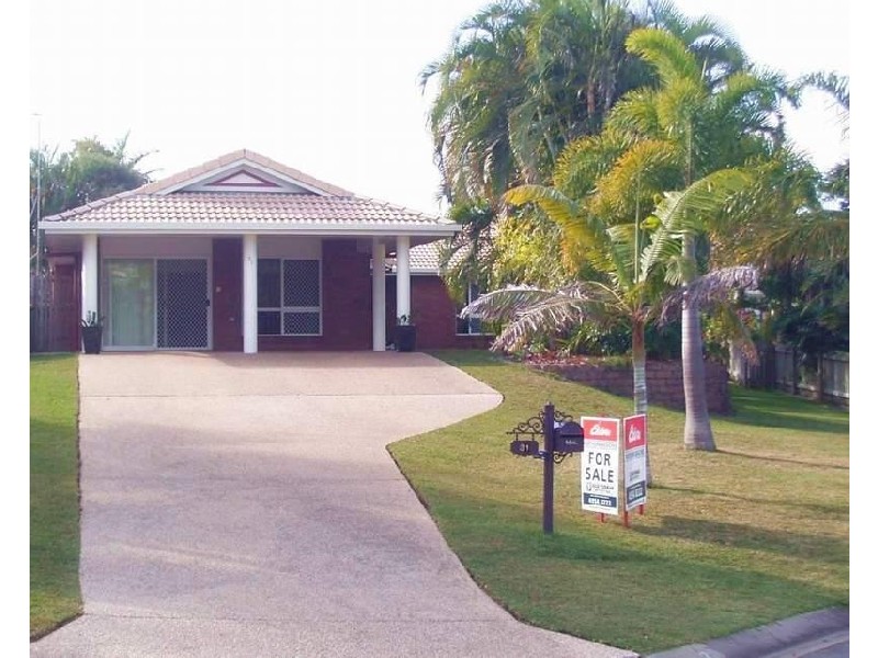 31 DENHAM CRESCENT, Rural View QLD 4740