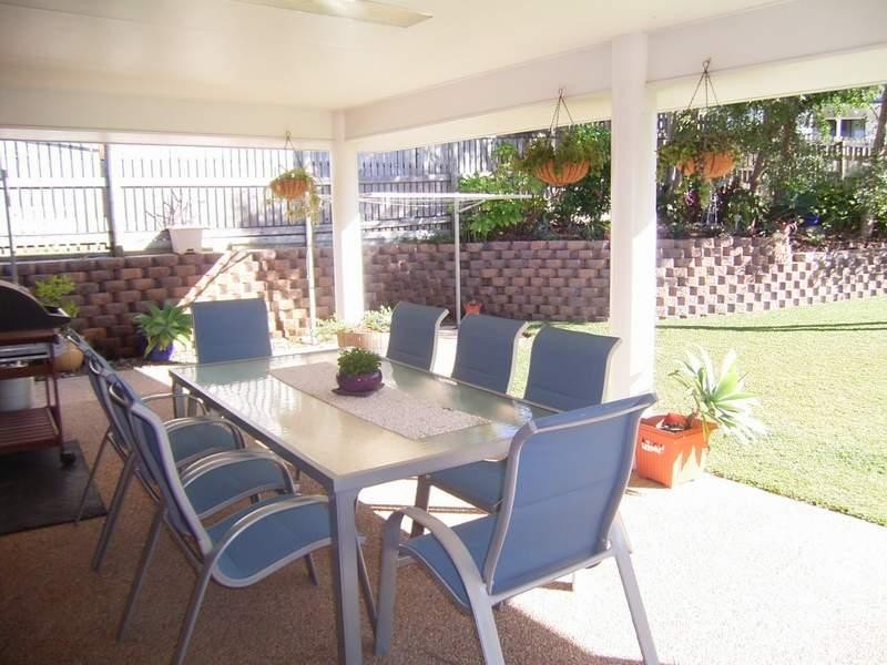 31 DENHAM CRESCENT, Rural View QLD 4740
