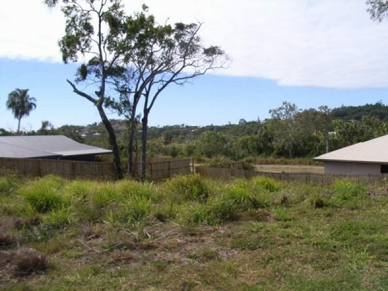 3 GRANGE COURT, Eimeo QLD 4740