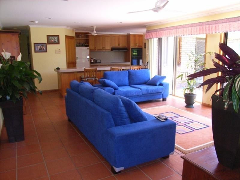 6 ANGLERS PARADE, Blacks Beach QLD 4740