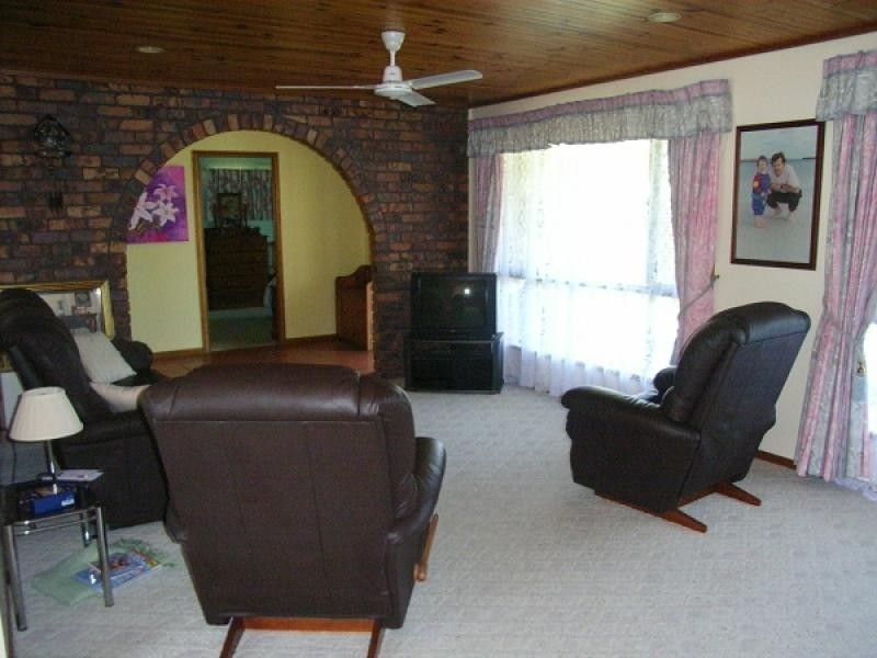 6 ANGLERS PARADE, Blacks Beach QLD 4740