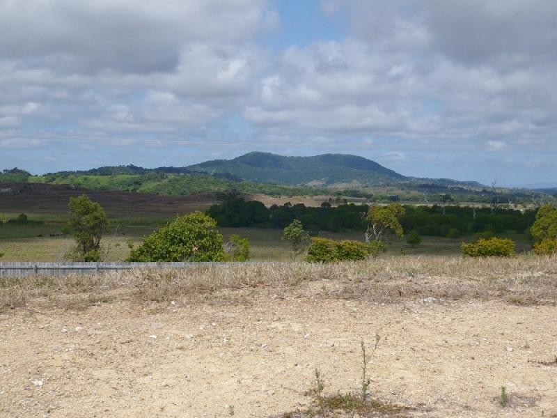 11 VAILALA RISE, Rural View QLD 4740