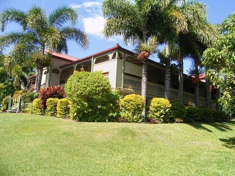 2 PANORAMA COURT, Rural View QLD 4740