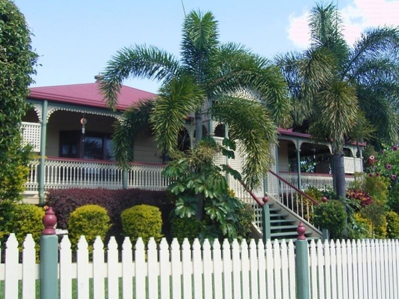 2 PANORAMA COURT, Rural View QLD 4740