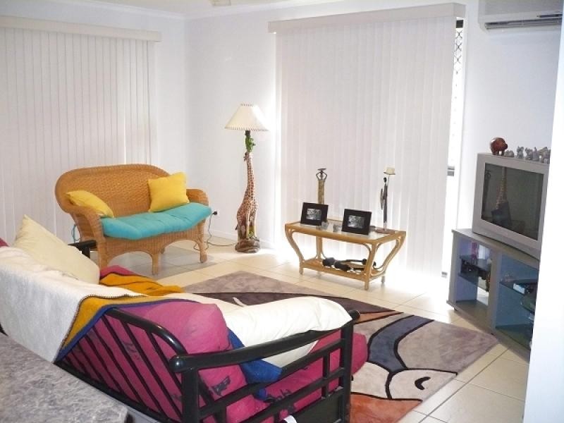 25 TOWNSEND STREET, Bucasia QLD 4750