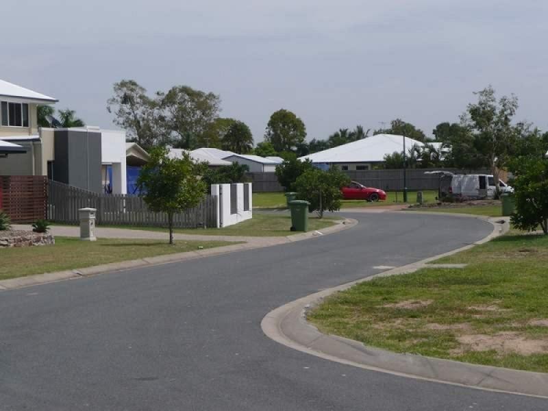 18 Seafarer Court, Blacks Beach QLD 4740