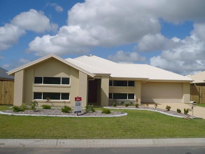 6 NARRABEEN STREET, Blacks Beach QLD 4740