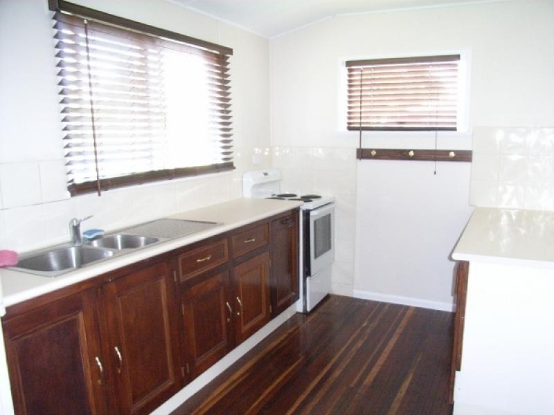 3 DANIEL STREET, North Mackay QLD 4740