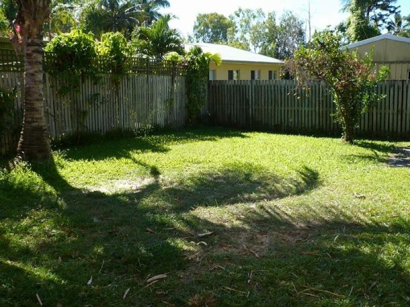 10 Gladstone Street, Eimeo QLD 4740