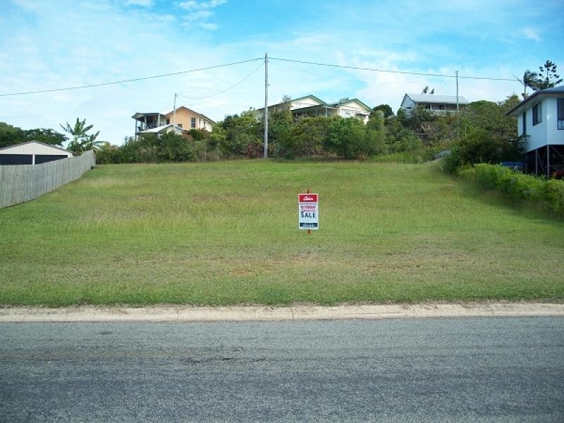 11 Brooksfield Drive, Sarina Beach QLD 4737
