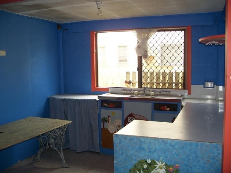 10 Oak Street, Andergrove QLD 4740