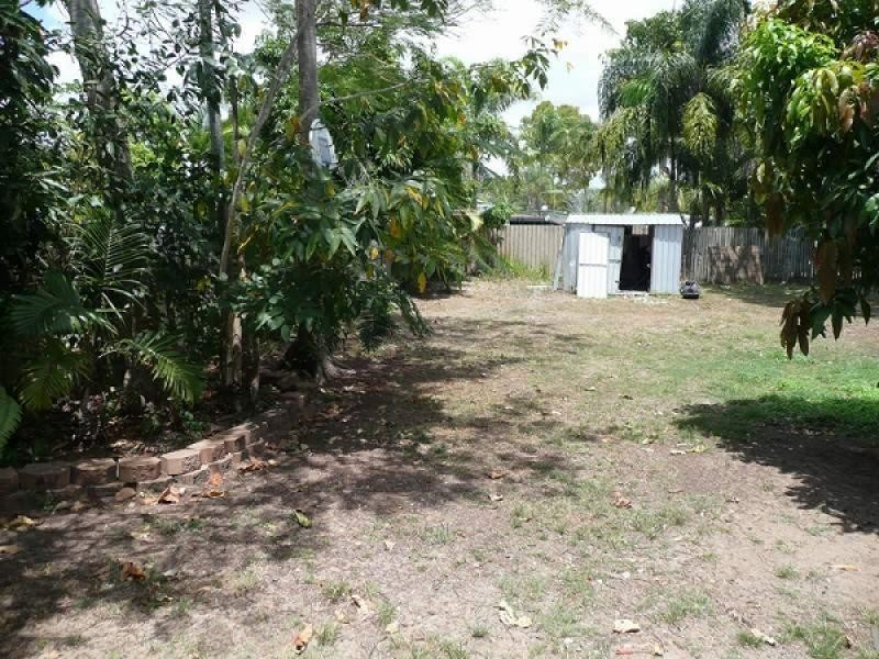 99 Waverley Street, Bucasia QLD 4750