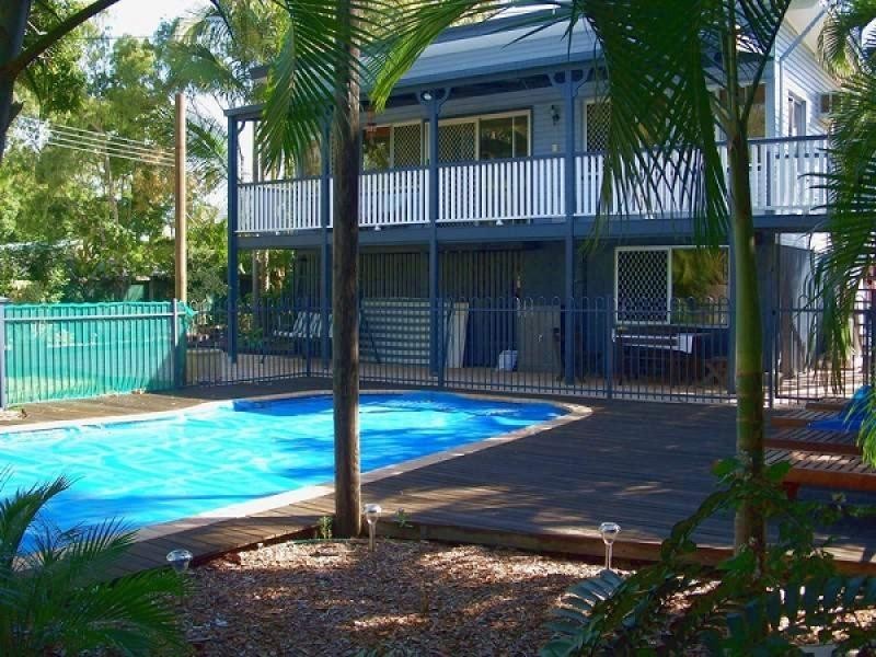 4 Hayes Avenue, Bucasia QLD 4750