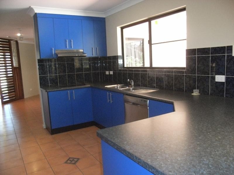 8 Starboard Circuit, Shoal Point QLD 4750