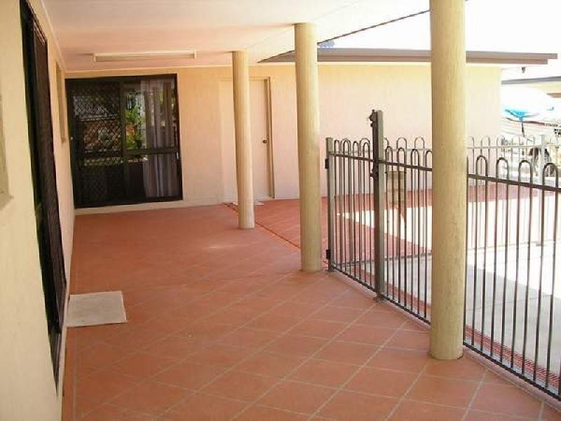 8 Starboard Circuit, Shoal Point QLD 4750