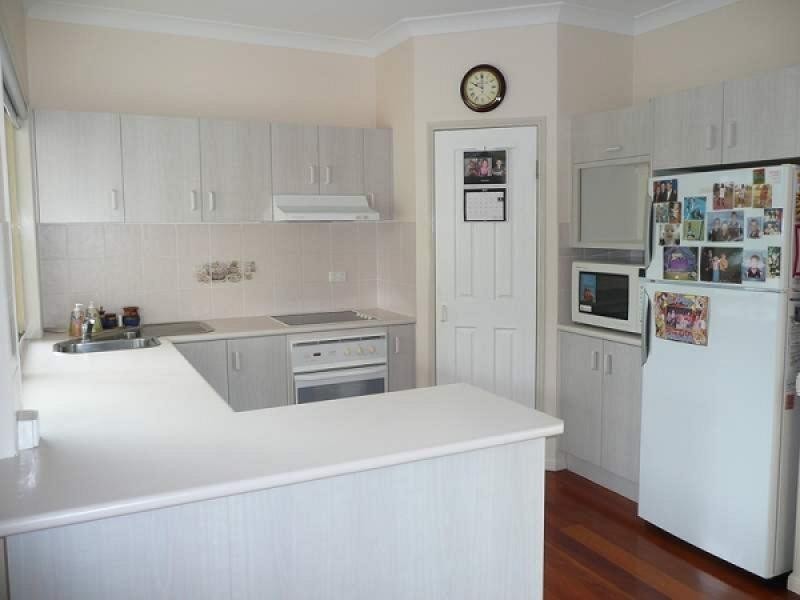 100 Rasmussen Avenue, Salonika Beach QLD 4740