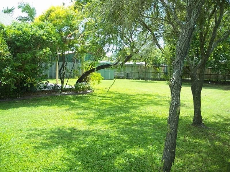 6 Wrasse Court, Andergrove QLD 4740