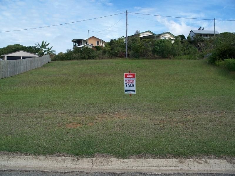 11 Brooksfield Drive, Sarina Beach QLD 4737