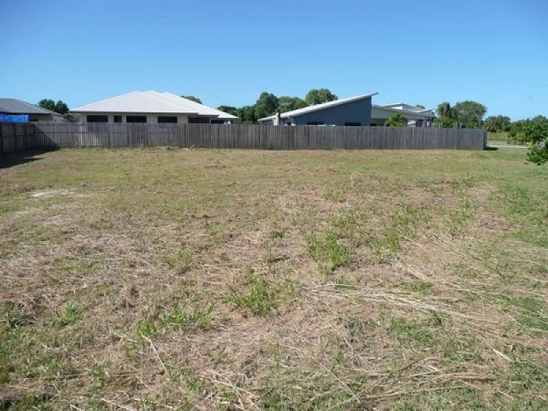 11 Friarbird Avenue, Blacks Beach QLD 4740