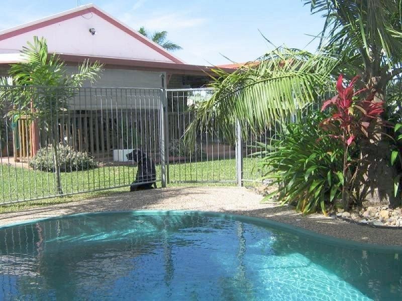 9 Muldoon Court, Eimeo QLD 4740