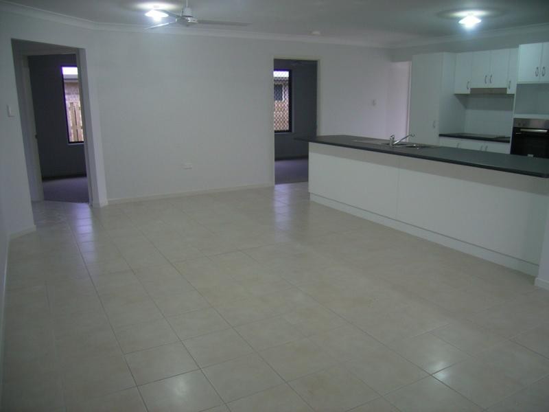 36 JASMINE DRIVE, Blacks Beach QLD 4740