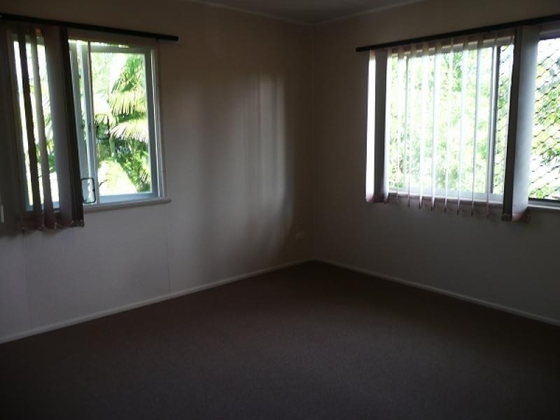 112 Waverley Street, Bucasia QLD 4750