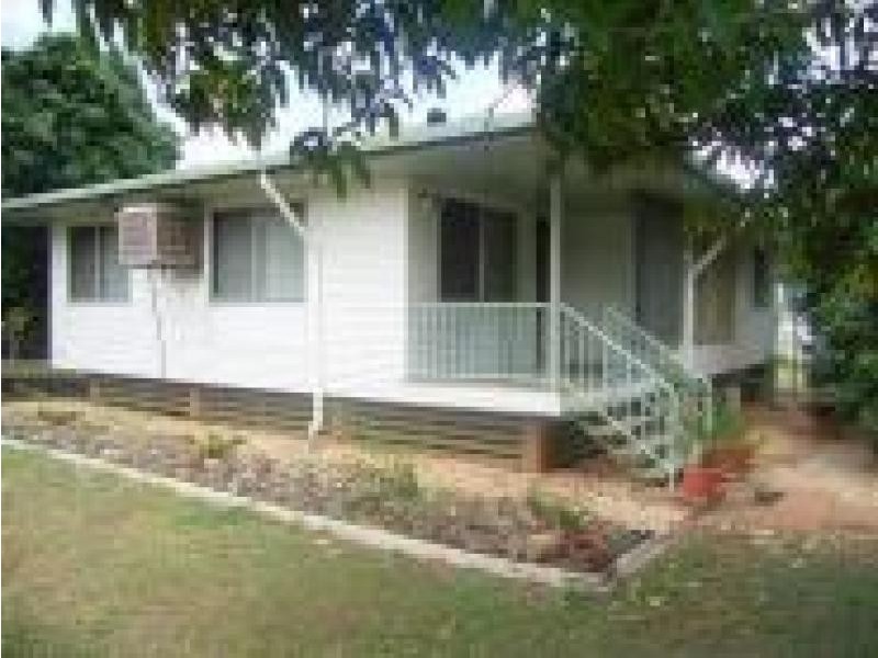 2 HARRIS COURT, Moranbah QLD 4744