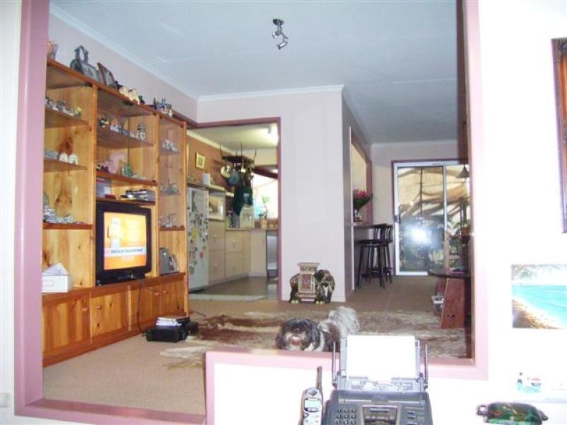 6 BOWEN COURT, Moranbah QLD 4744