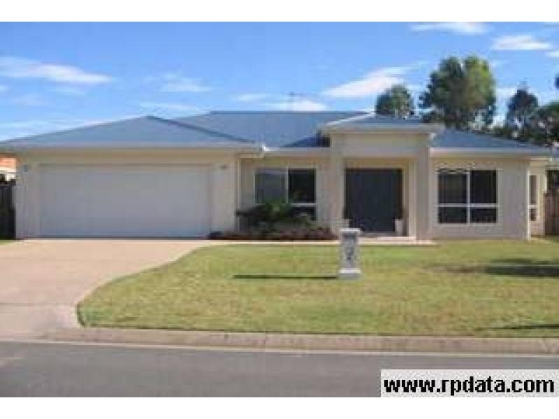 8 BEACHSIDE PLACE, Shoal Point QLD 4750