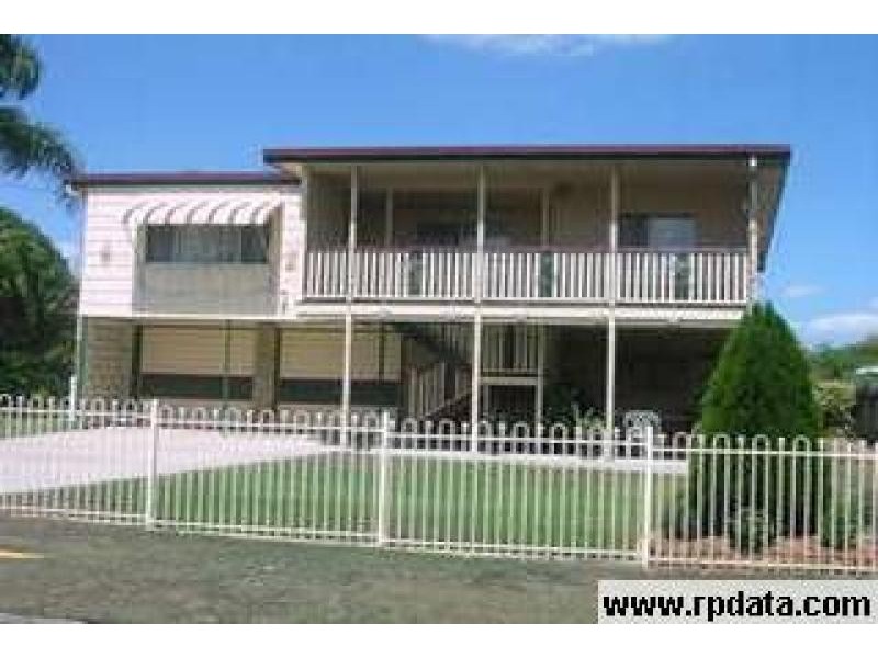 10 LUSCOMBE STREET, Walkerston QLD 4751