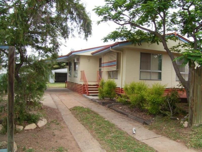 6 ROSE STREET, Moranbah QLD 4744