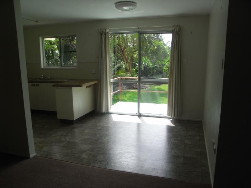 6 DENMAN AVENUE, Shoal Point QLD 4750