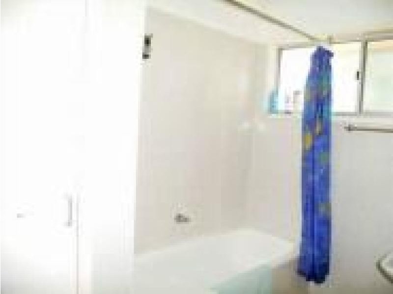 6 BEETSON STREET, Moranbah QLD 4744