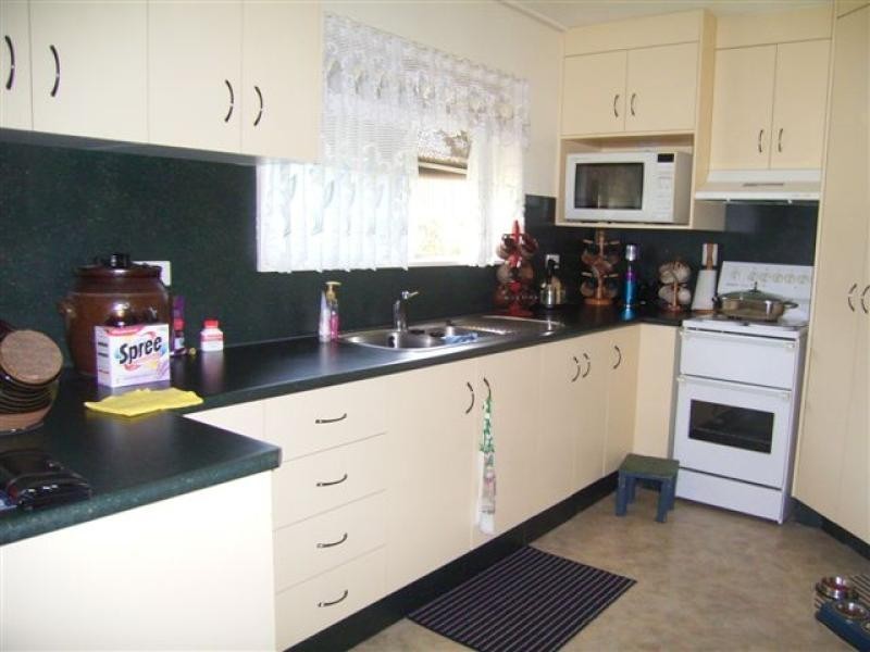 1 SINGLETON STREET, Dysart QLD 4745