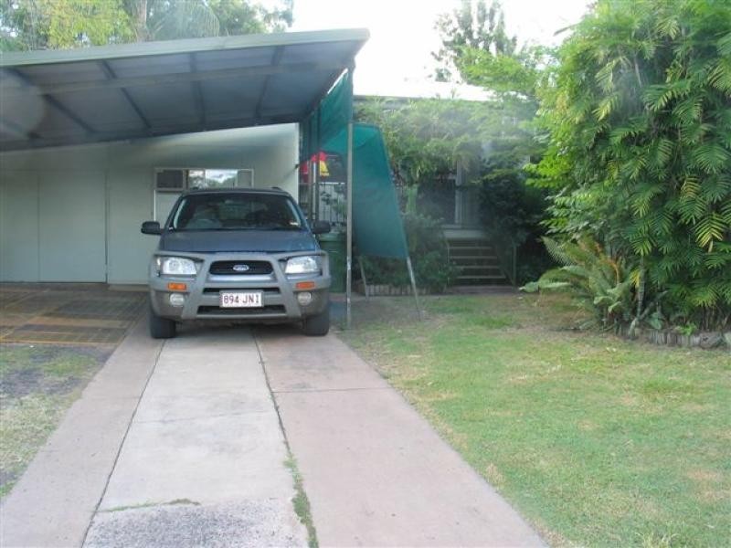 18 PERRY STREET, Dysart QLD 4745