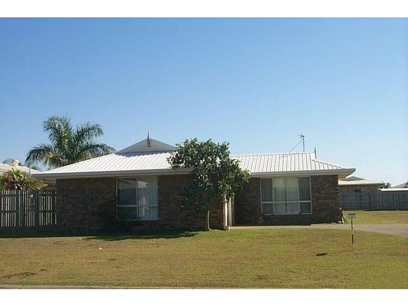 7 MARSHALL AVENUE, Andergrove QLD 4740