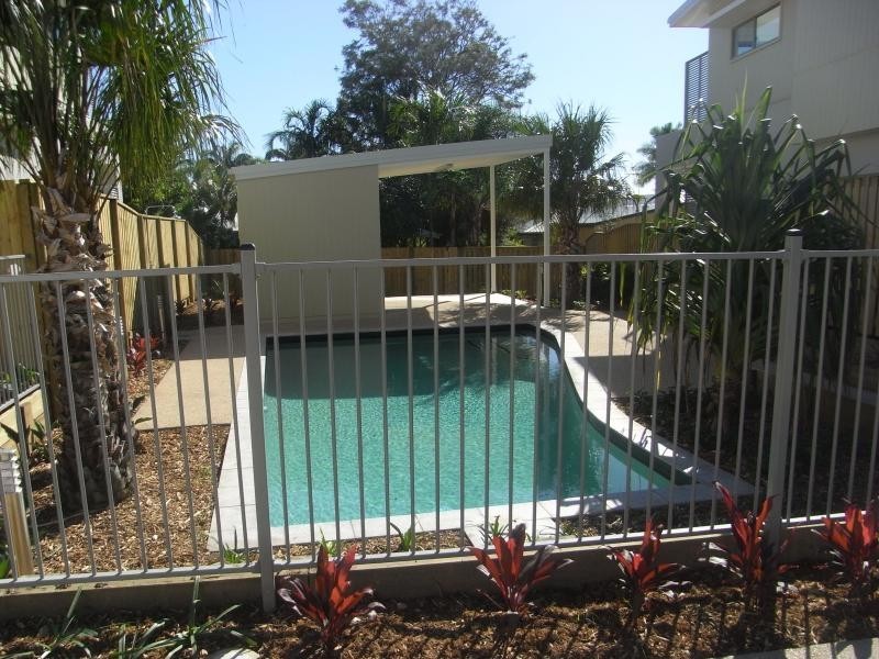 Unit 3/ SEA JEWEL, BELANGASON WAY, Shoal Point QLD 4750