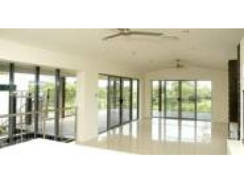15 SEAFARER COURT, Blacks Beach QLD 4740