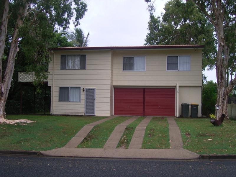 6 DENMAN AVENUE, Shoal Point QLD 4750