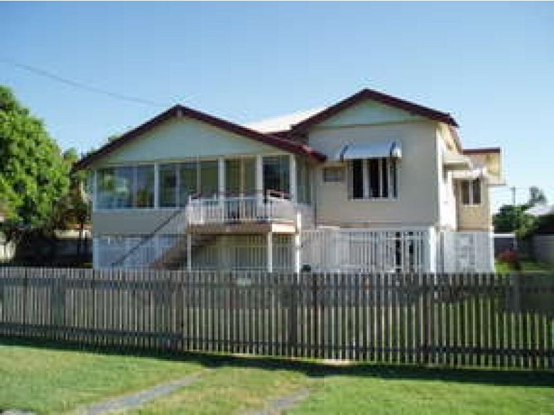 30 HINTON STREET, Mackay QLD 4740