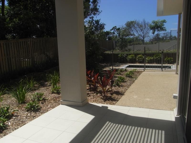 Unit 14/ SEA JEWEL, BELANGASON WAY, Shoal Point QLD 4750