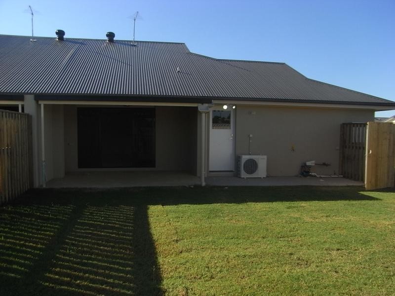 1/40 COOGEE TERRACE, Blacks Beach QLD 4740