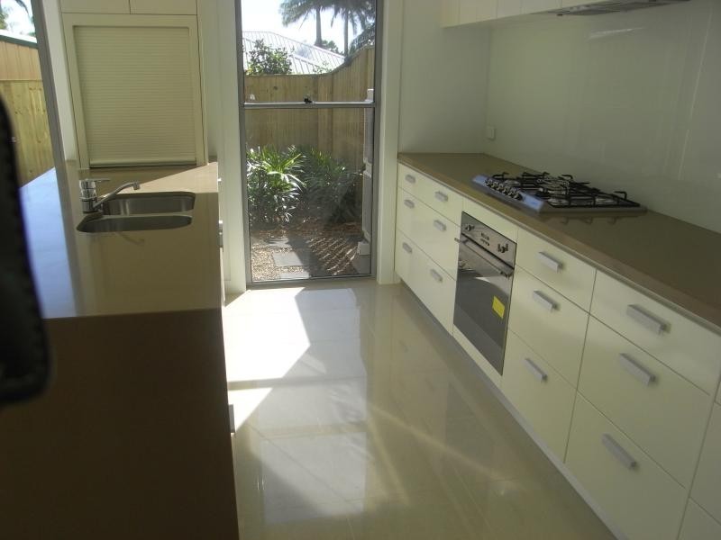 10/ SEA JEWEL, BELANGASON WAY, Shoal Point QLD 4750