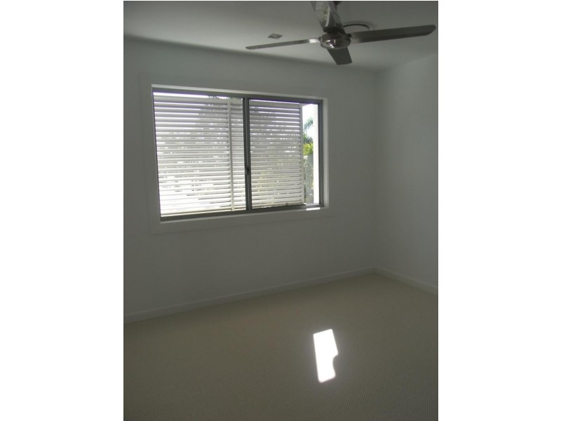 10/ SEA JEWEL, BELANGASON WAY, Shoal Point QLD 4750