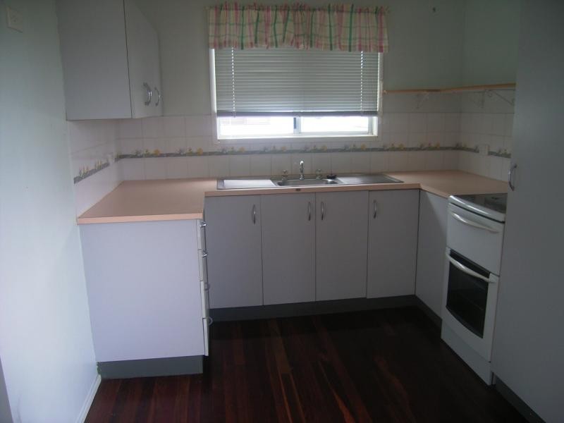 28 MAPLE DRIVE, Andergrove QLD 4740
