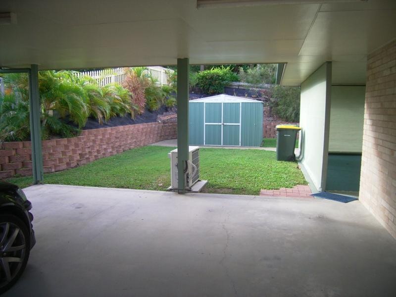 8 MCLAUGHLIN DRIVE, Eimeo QLD 4740