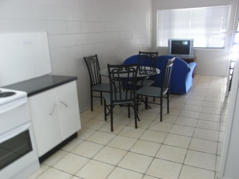3/18 TAY STREET, South Mackay QLD 4740