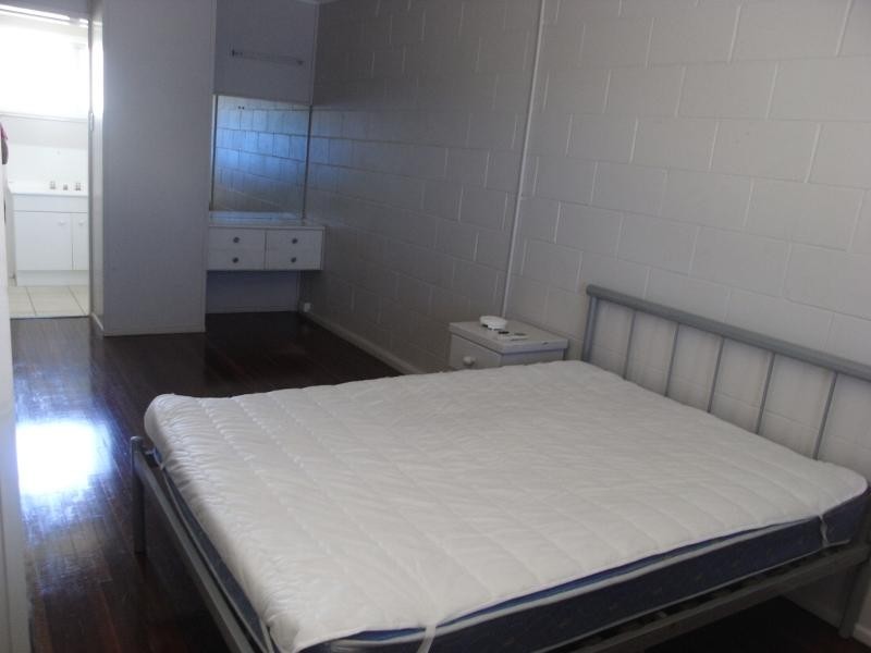 3/18 TAY STREET, South Mackay QLD 4740