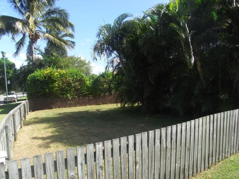 25 NICKLIN DRIVE, Beaconsfield QLD 4740