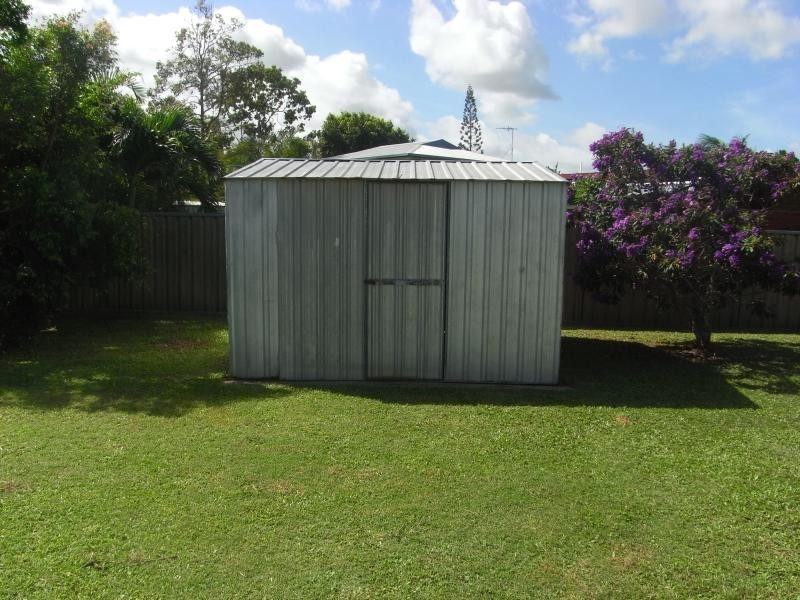 25 NICKLIN DRIVE, Beaconsfield QLD 4740